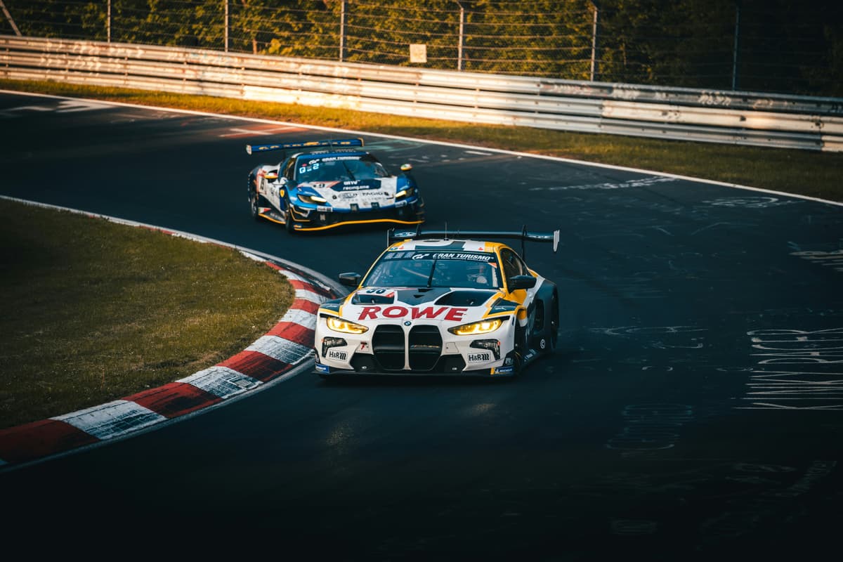 24h Nürburgring 2026 — Când începe, cum o urmărești live și ce trebuie să știi